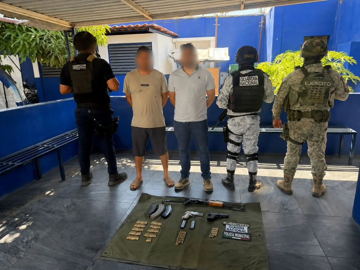 Aseguran a dos hombres armados tras operativo interinstitucional en Lázaro Cárdenas