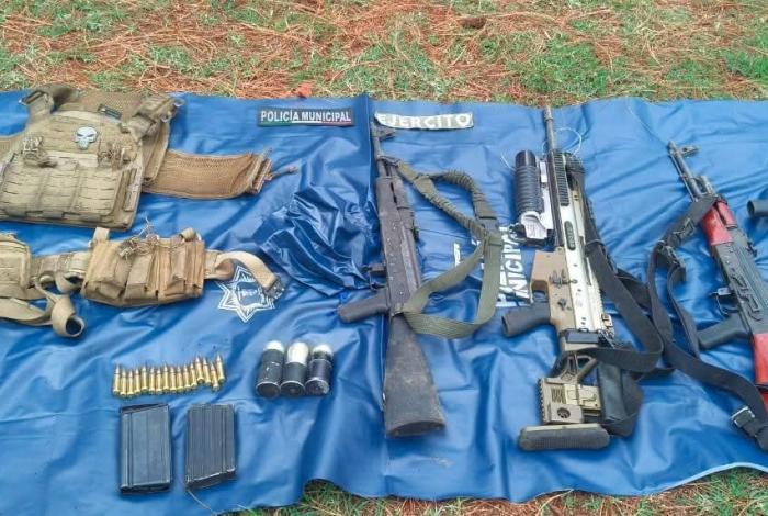 Aseguran armas de grueso calibre en Uruapan