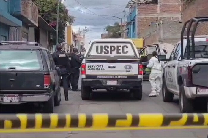 Asesinan a balazos a una mujer en la vía pública de la colonia El Realito, en Morelia