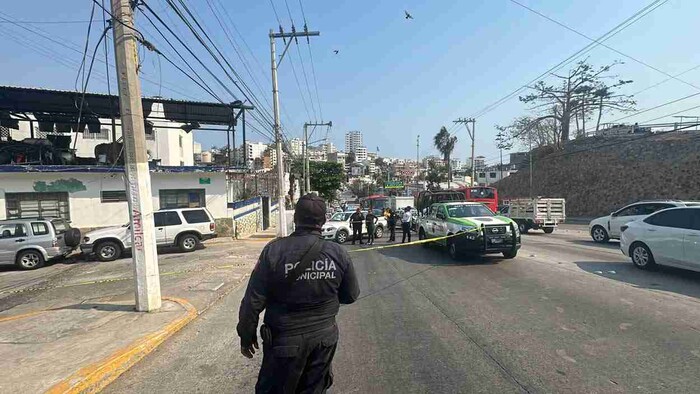 Asesinan a dos afuera de tienda en Acapulco, Guerrero