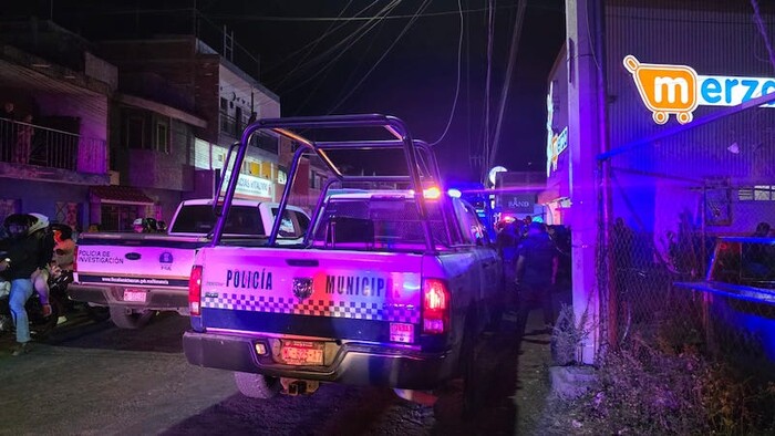 Asesinan a pareja de comerciantes mientras iban en su moto en Zamora