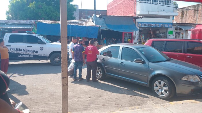 Asesinan a tiros a un vendedor de jitomates en su local