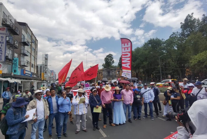 Asignación justa de horas y creación de plazas, propuestas de CNTE a Sheinbaum