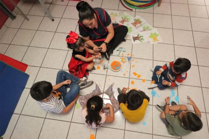 Asiste al curso “Viernes Divertido en el CM" con actividades recreativas para los más peques