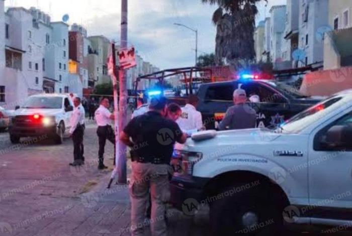 At4que arm4do deja dos baleados en fraccionamiento de Morelia