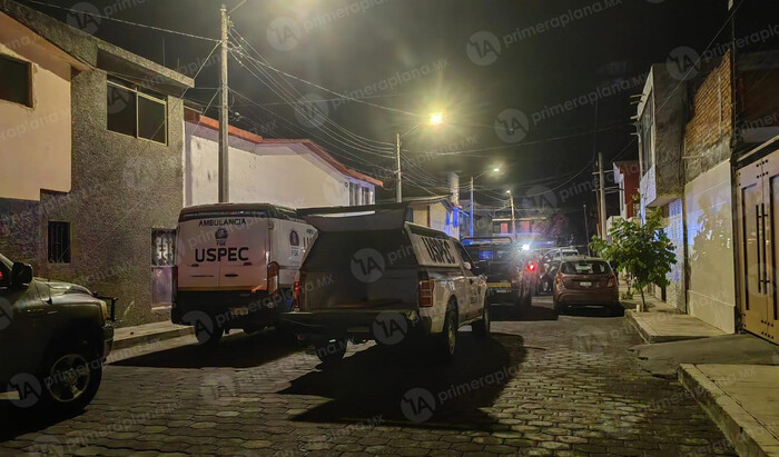 Atacan con arma blanca a un hombre en Apatzingán y ejecutan a otro en Morelia