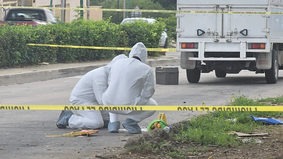 Ataque armado contra exalcalde de Miahuatlán deja un escolta muerto y dos heridos.