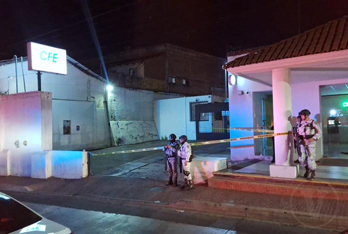 Ataque armado contra vehículo en instalaciones de la CFE en Uruapan no deja víctimas