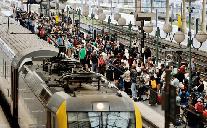 Ataque masivo colapsa red de trenes en Francia a horas de inaugurar los Olímpicos