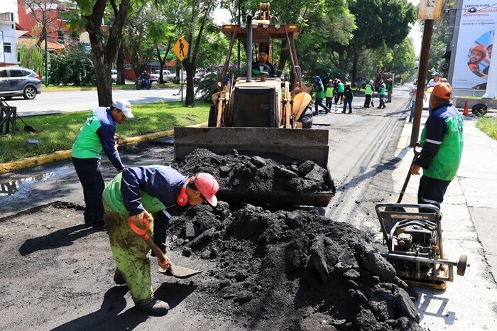 Atiende Gobierno de Morelia reporte ciudadano de baches en Avenida Camelinas