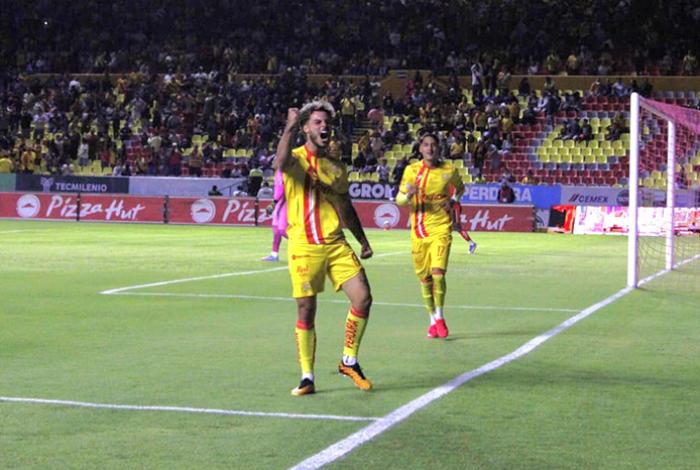 Atlético Morelia vence 2-0 a Irapuato y recupera el liderato