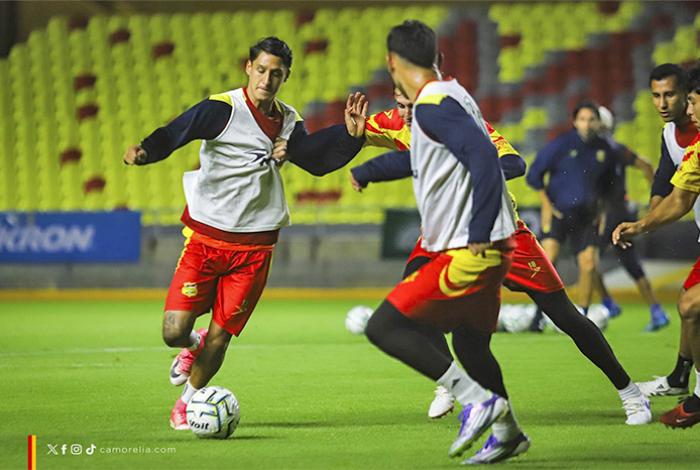 Atlético Morelia visita a los Dorados de Sinaloa, en Mazatlán