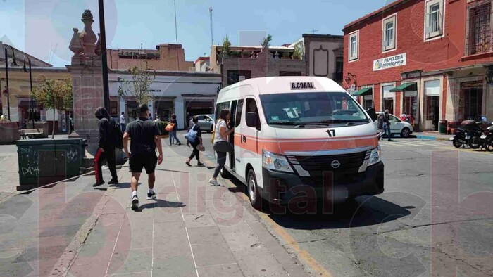 Aunque hay transporte público en Morelia, la diferentes rutas redujeron sus servicios