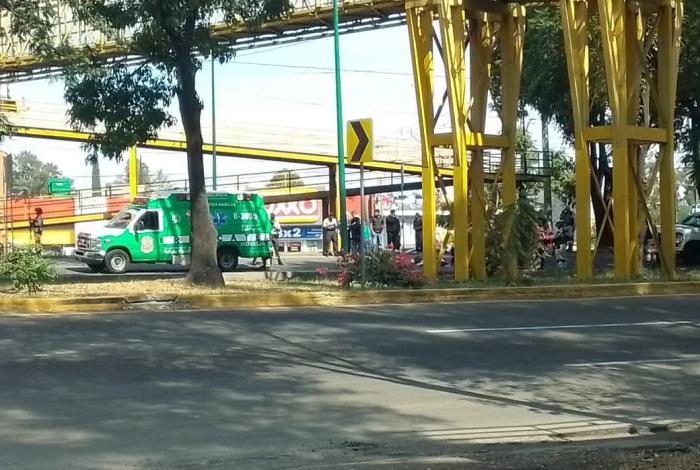 Auto “fantasma” atropella a motociclista en el libramiento de Morelia
