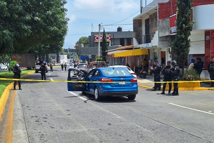 Automovilista es atacado a balazos, cerca de la Presidencia Municipal de Uruapan