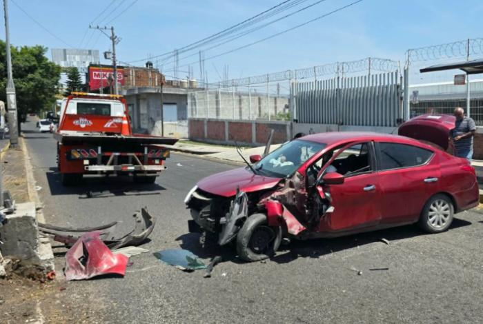 Automovilista queda herido tras choque en el Libramiento Norponiente de Morelia
