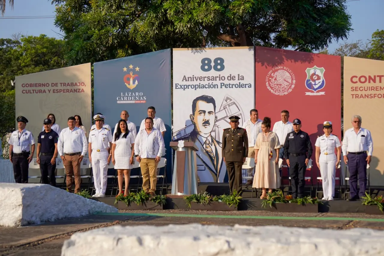 Autoridades Conmemoran 88º Aniversario de la Expropiación Petrolera