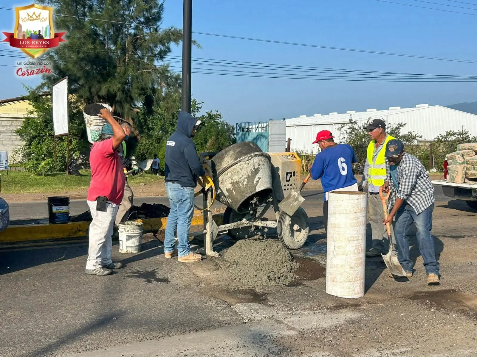Avanza el programa de mejoramiento de vialidades en Los Reyes