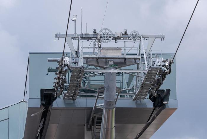 Avanza instalación y empalme de cableado en teleférico de Uruapan
