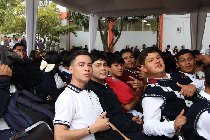 Avanza Michoacán en educación dual para estudiantes bachillerato