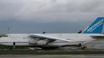 Avión militar sufre ruptura en pleno vuelo en Rusia