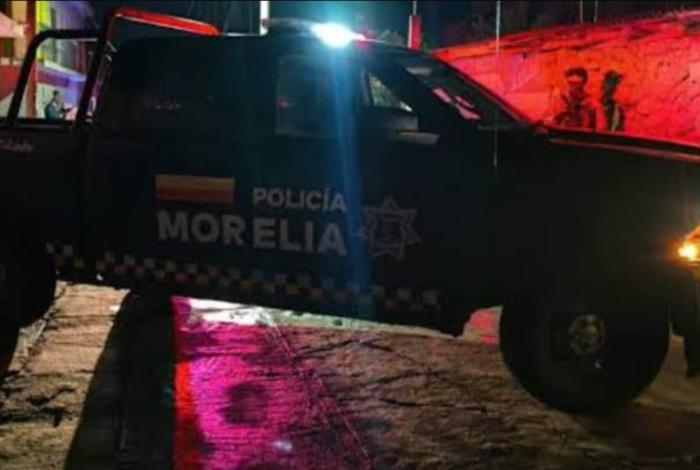 B4l34n a un hombre dentro de su casa en La Aldea