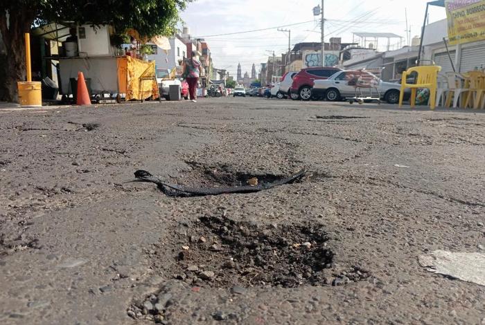 Baches y drenaje expuesto en la Ventura Puente de Morelia
