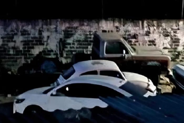 Bajaron del auto y echaron a correr pero no pudieron salvarse; los asesinaron en Apatzingán