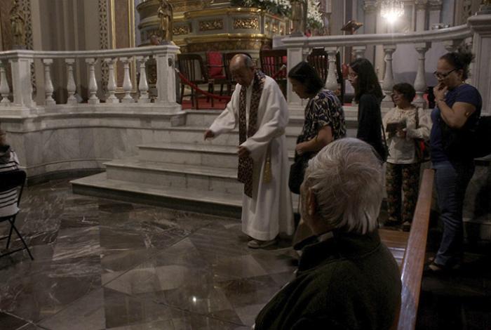 Bajo el altar mayor: la cripta oculta que guarda los restos de los arzobispos de Morelia