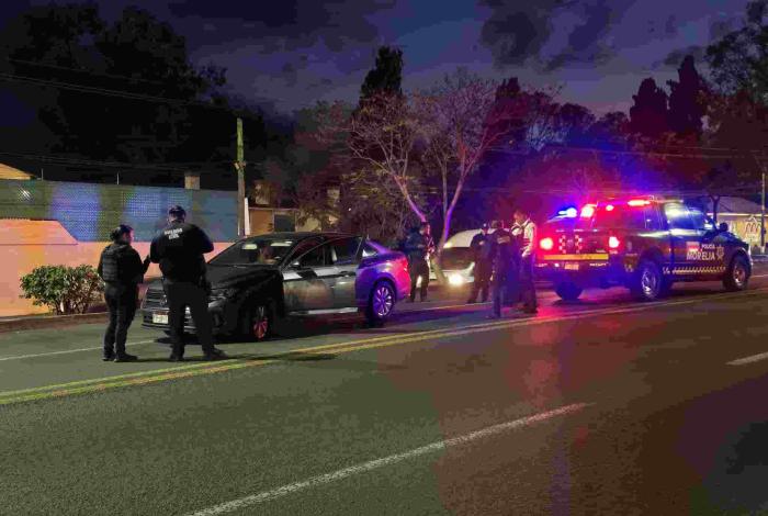 Balean a automovilista al Poniente de Morelia, en las inmediaciones de El Relicario