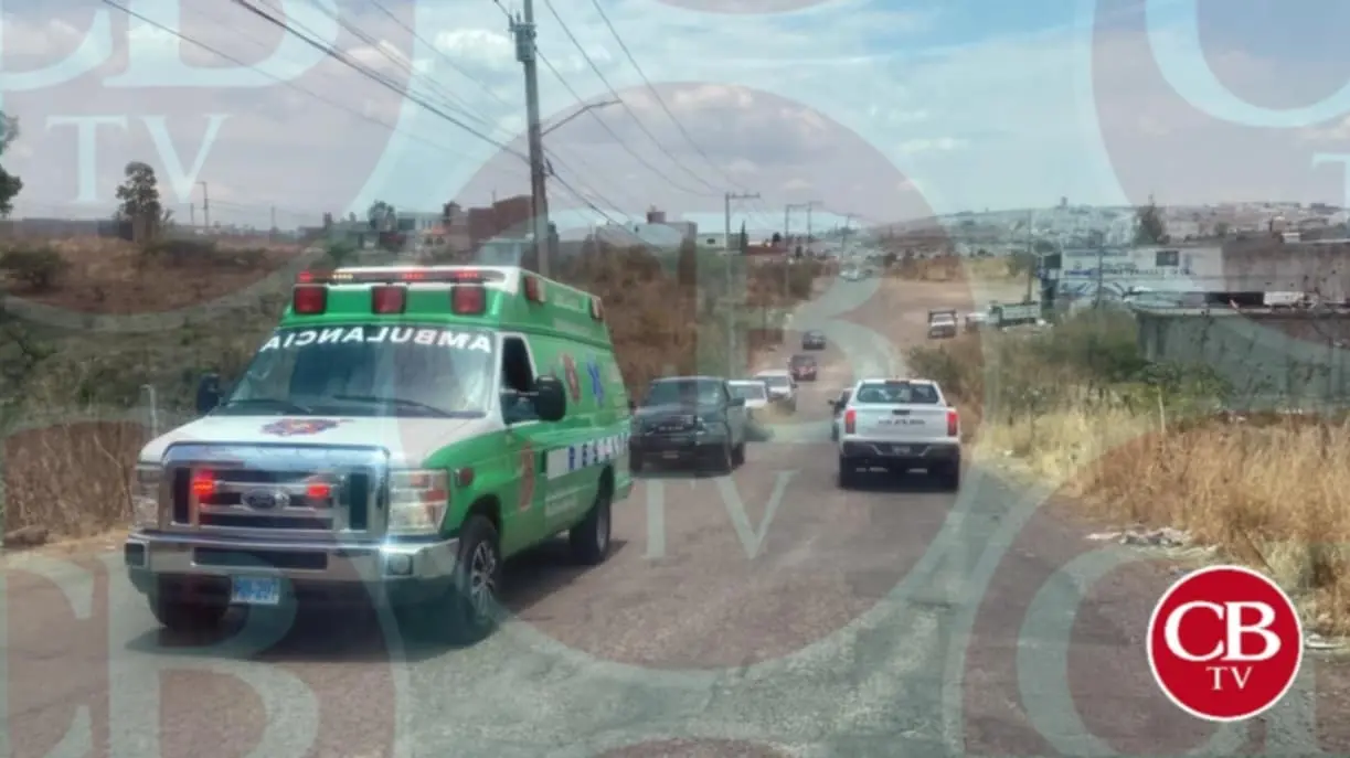 Balean a mujer en el camino a La Aldea