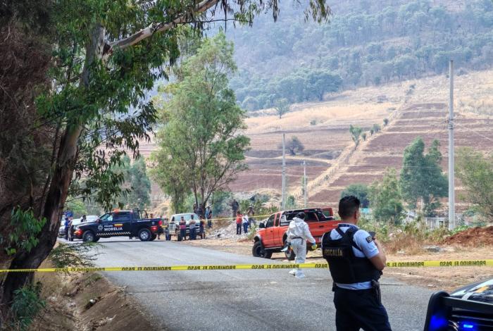 Balean a ocupante de camioneta en Jesús del Monte Morelia