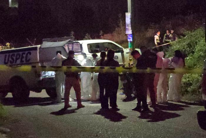 Balean a pareja que viajaba en motocicleta en Lomas del Quinceo, Morelia; muere el conductor