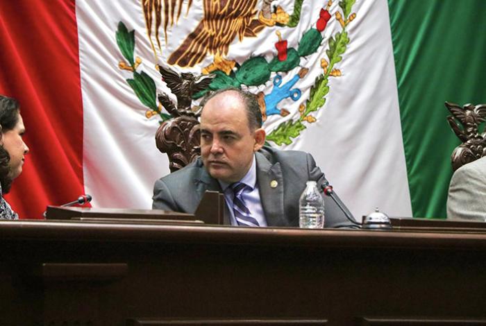 Baltazar Gaona se disculpa por corrido interpretado en el Congreso local