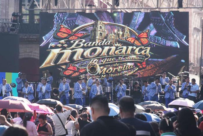Banda Monarca abre los festejos por el 485 aniversario de Morelia