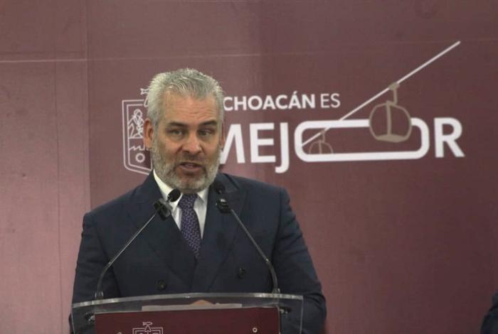 Bedolla advierte que en Ostula hay un grupo delincuencial que se hace pasar por ronda comunitaria