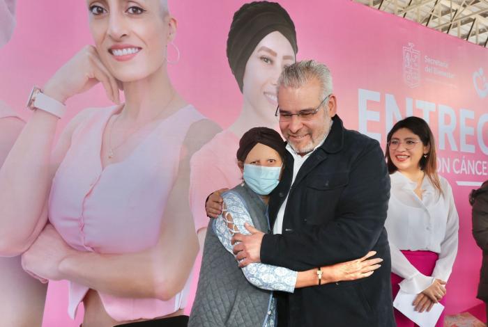 Bedolla ayuda a más de de 2 mil mujeres con cáncer, con $4 mil al mes