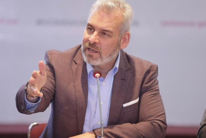 Bedolla condena homicidio de familia michoacana y garantiza colaboración para que haya justicia