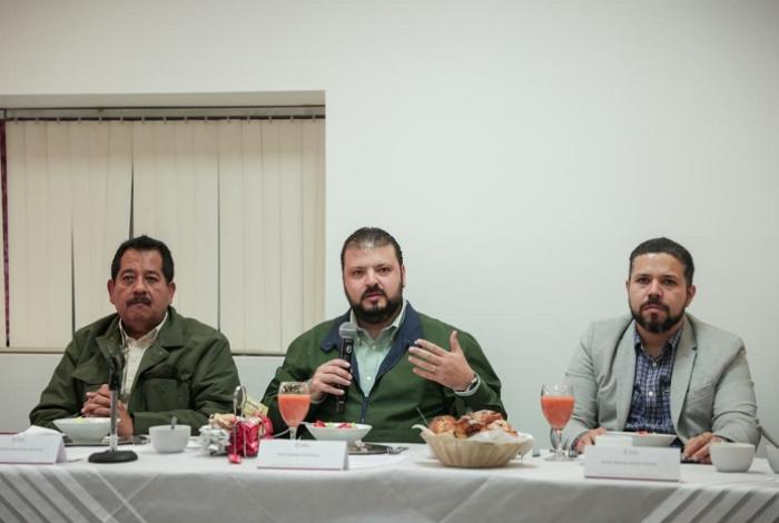 Bedolla instruye a Raúl Zepeda que atienda a víctimas de los granadazos del 15 de septiembre