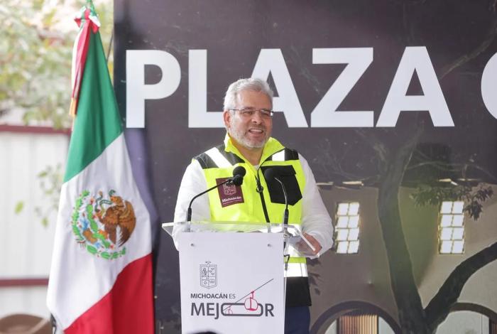 Bedolla refrenda respaldo a autogobiernos indígenas