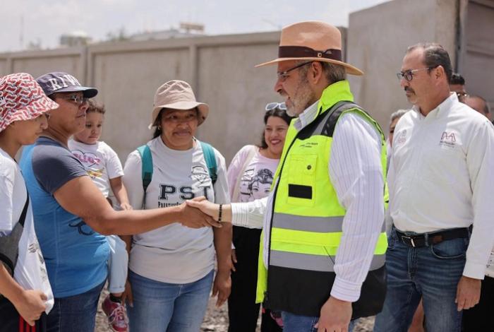 Bedolla supervisa avance de la nueva secundaria en Villas del Pedregal