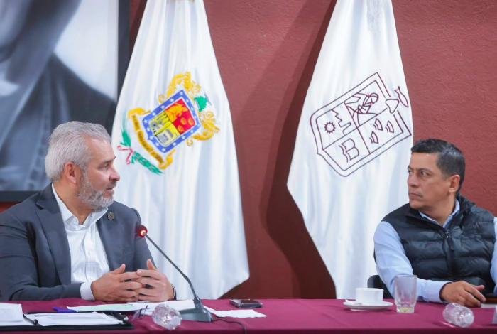 Bedolla y Apeam trazan ruta ambiental, de sanidad y seguridad para el aguacate