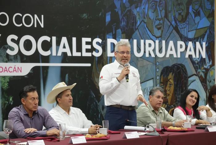 Bedolla y sector productivo de Uruapan revisan avances de obra y seguridad