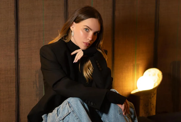 Belinda elimina historia sobre Ángela Aguilar en Instagram