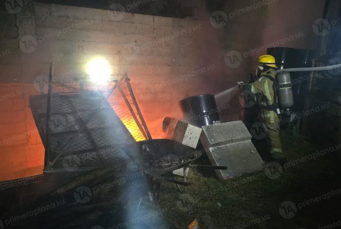 Bomberos controlan inc3ndio en un domicilio de Morelia
