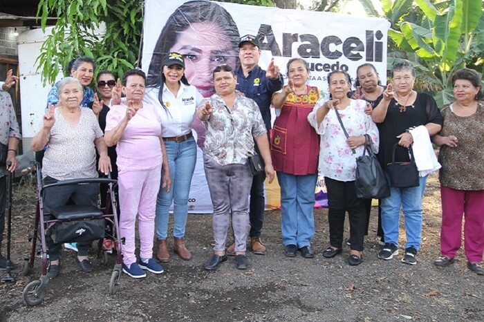 Buscaré mecanismos para el reencuentro de paisanos y sus familias: Araceli Saucedo