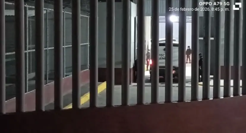 Caen 12 policías de Ecuandureo por presuntos nexos con el CJNG; los trasladan al penal de Charo