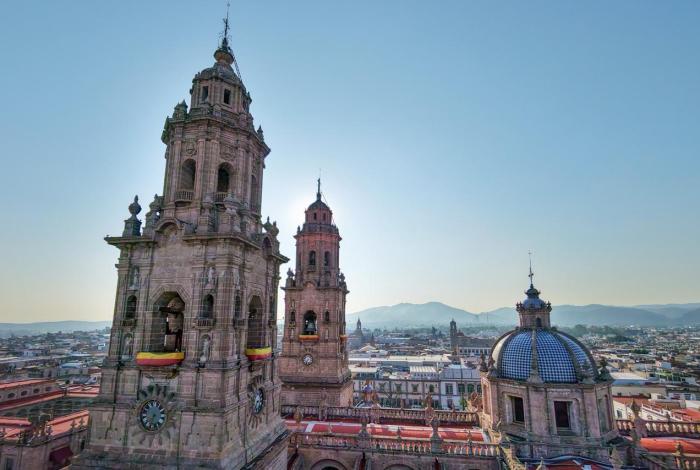 Calor y chubascos, el clima este miércoles en Michoacán