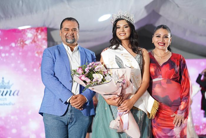 Camila se corona reina puruándiro 2025