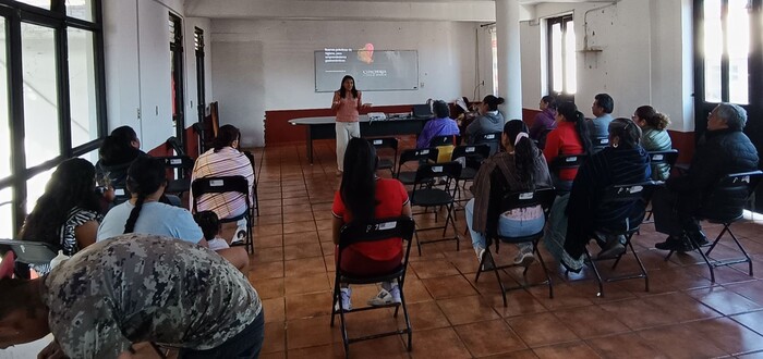 Capacitan al sector turístico de Tzintzuntzan previo a la K’uínchekua